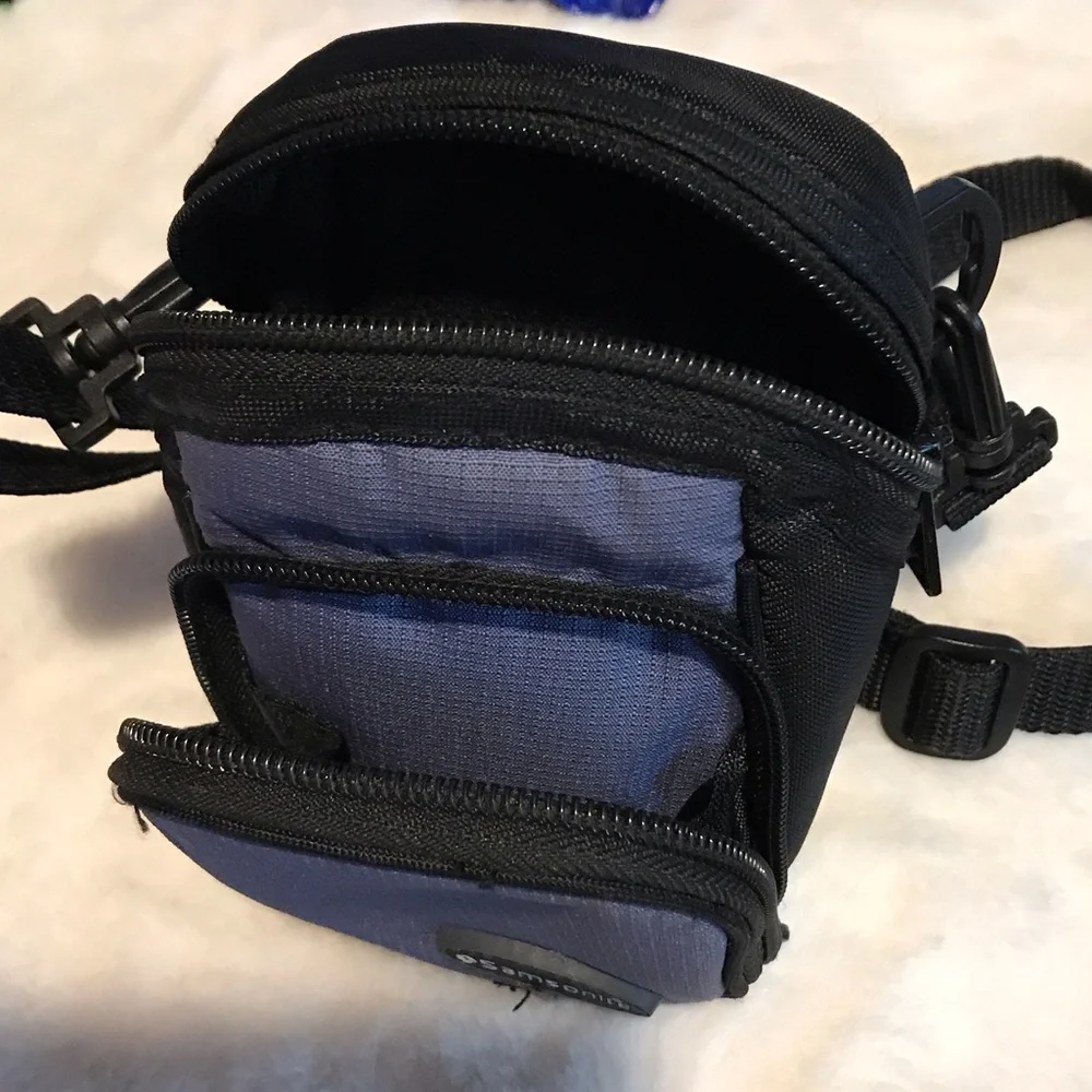 Samsonite Camera Bag with Belt Loop & Shoulder Strap